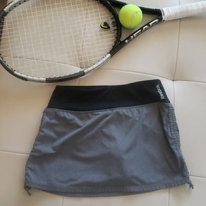 Reebok gray/black tennis skirt XS